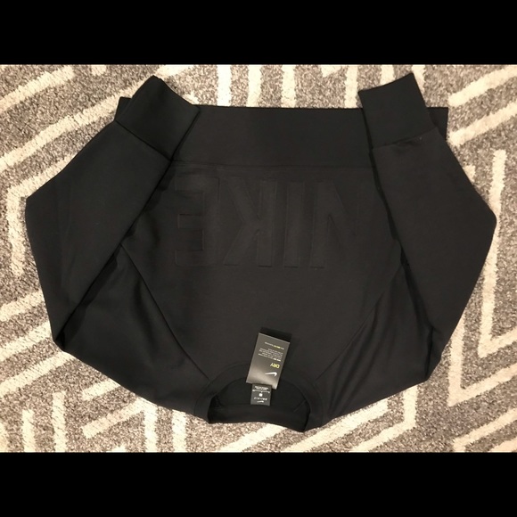 NWT Nike Sweatshirt💥 - Picture 7 of 8